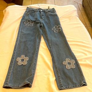 Romwe jeans with flowers